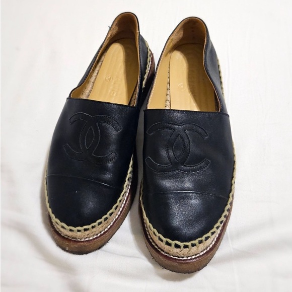 CHANEL Lambskin Espadrilles Flats. Size 39 - Picture 1 of 5